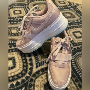 Nike vandal 2K Faux leather trimmed metallic faille platform in blush pink color